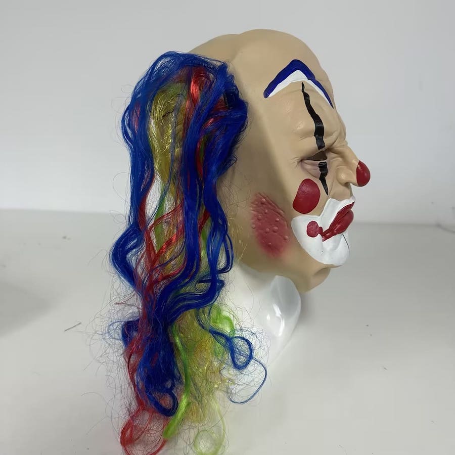Masc aghaidh do dhaoine fásta Scary horror clown